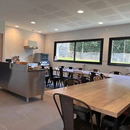 Complexe Des Oustalous Ле-Кабан