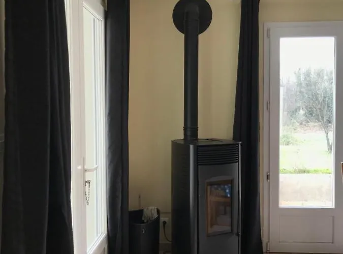 Complexe Des Oustalous * Les Cabannes (Ariege)