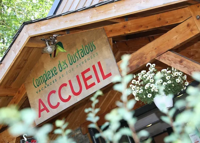 Complexe Des Oustalous * Les Cabannes (Ariege)