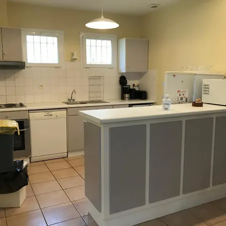 Complexe Des Oustalous منتزه العطل