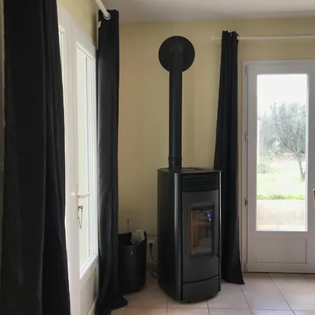 Complexe Des Oustalous * Les Cabannes (Ariege)