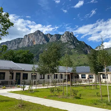 Complexe Des Oustalous Semesterpark Les Cabannes (Ariege)