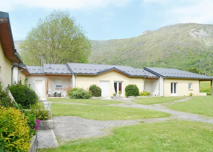 Complexe Des Oustalous Les Cabannes (Ariege)